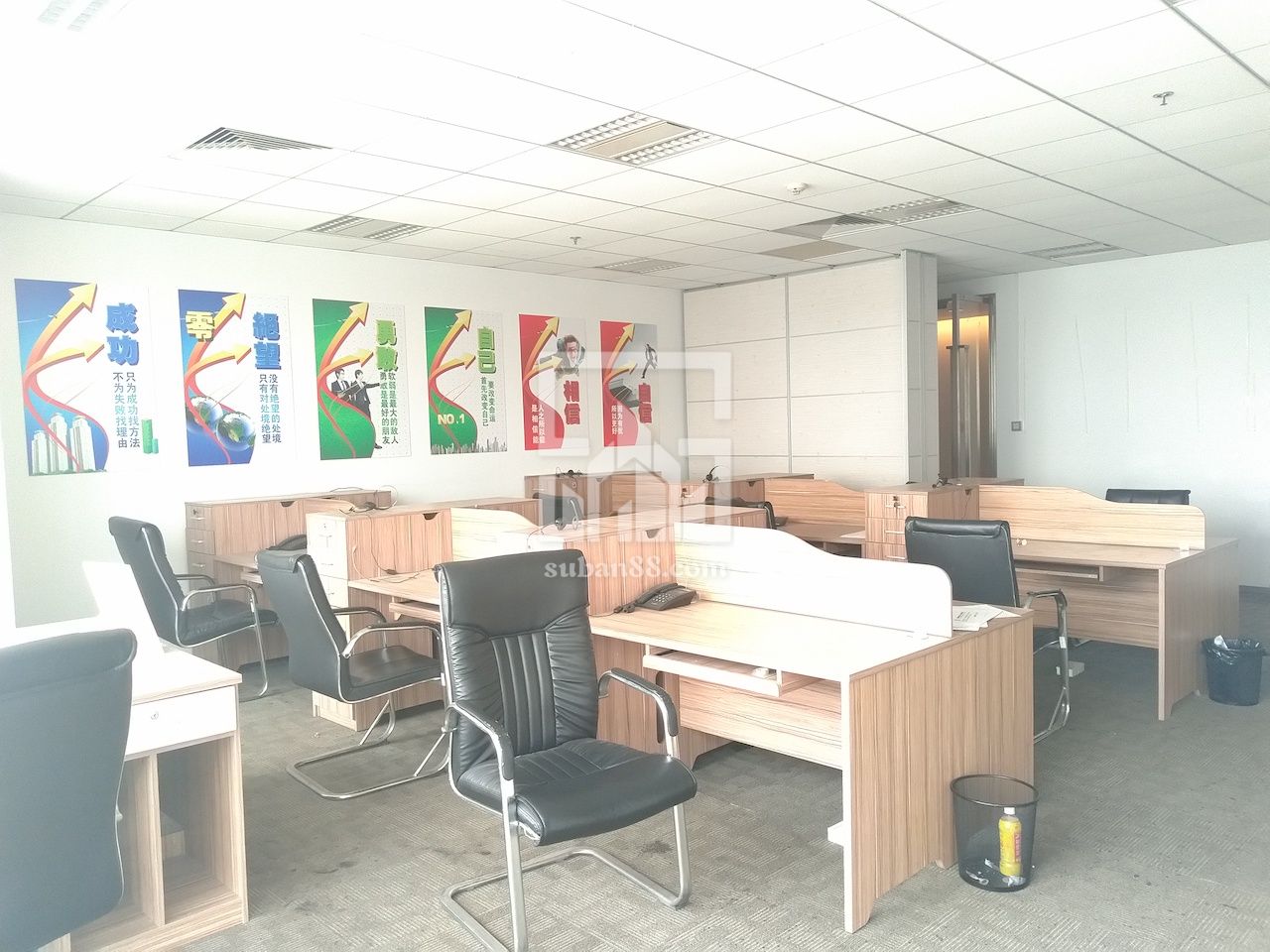 環球188精裝 雙面采光 帶全套家具 