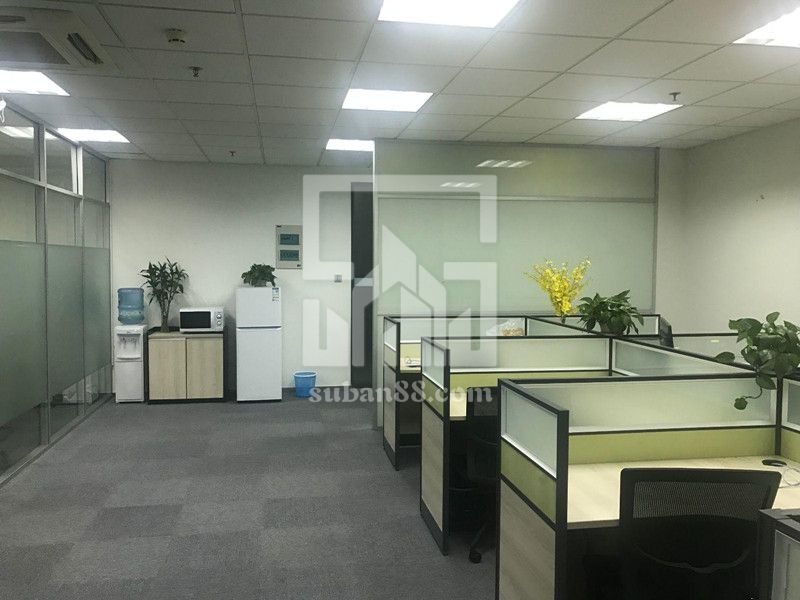 房東直租 精裝帶隔斷 戶(hù)型方正 拎包入駐