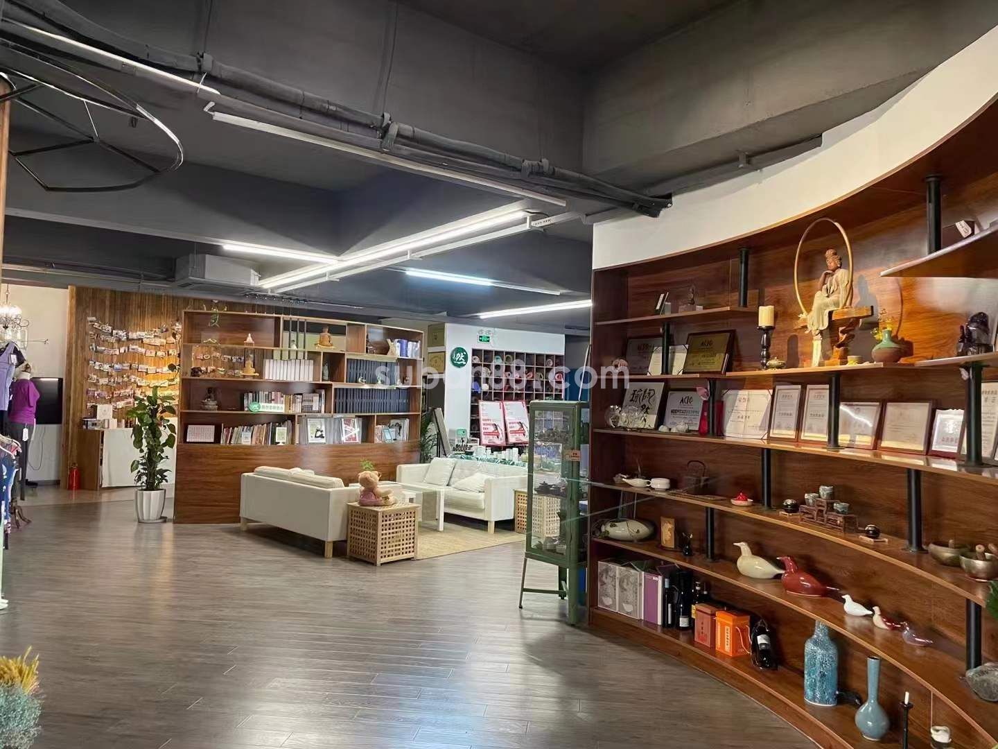 蘇州市高新區(qū) 甲方直租 帶空中花園 