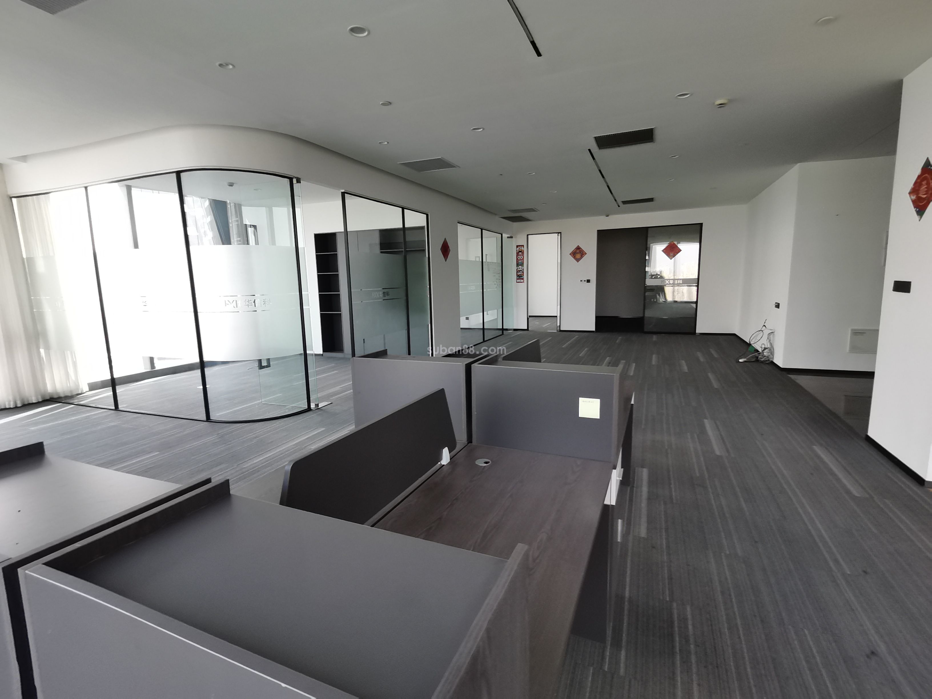 蘇州市工業(yè)園區(qū)豐隆城市中心甲級(jí)寫(xiě)字樓精裝招租