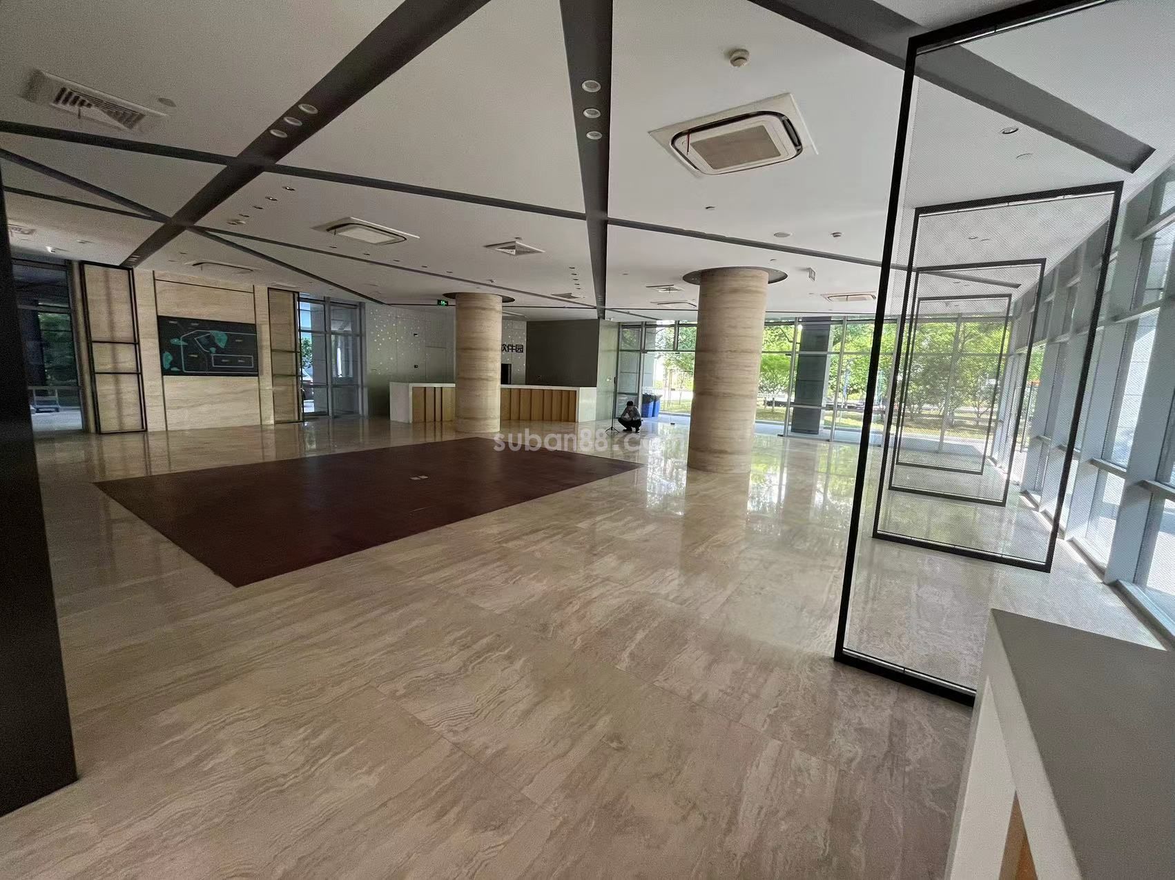 蘇州市姑蘇區城市照明大廈一樓精裝招租